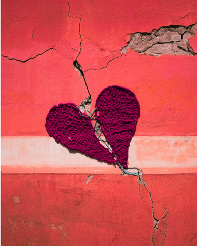 První pomoc při odhalení nevěry: Jak to přežít a nezničit víc, než je nutné